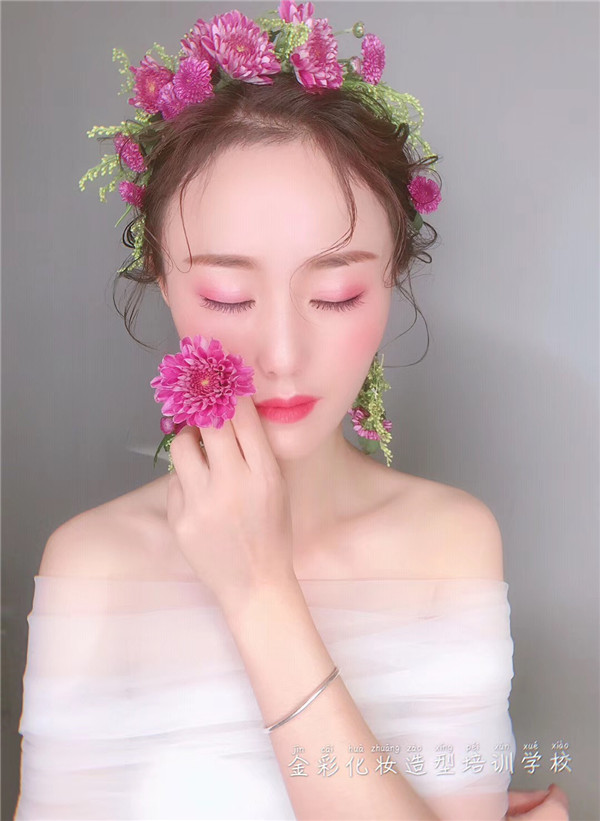 ��ױ����ѧԱ��Ʒ