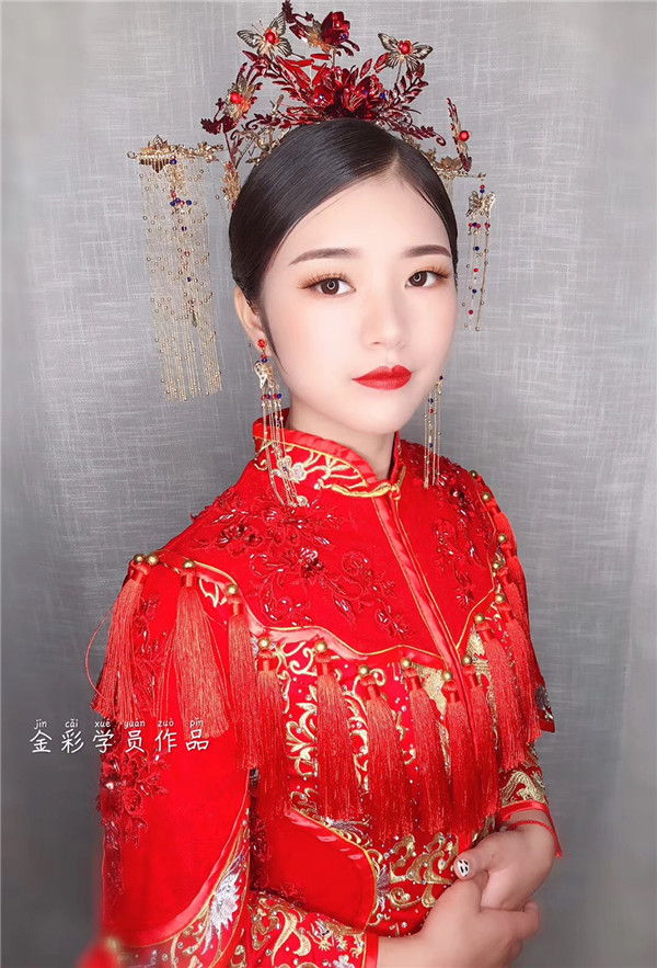 ��ױ����ѧԱ��Ʒ