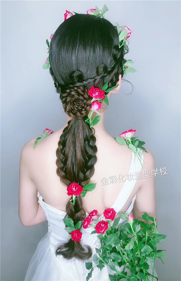 ��ױ����ѧԱ��Ʒ